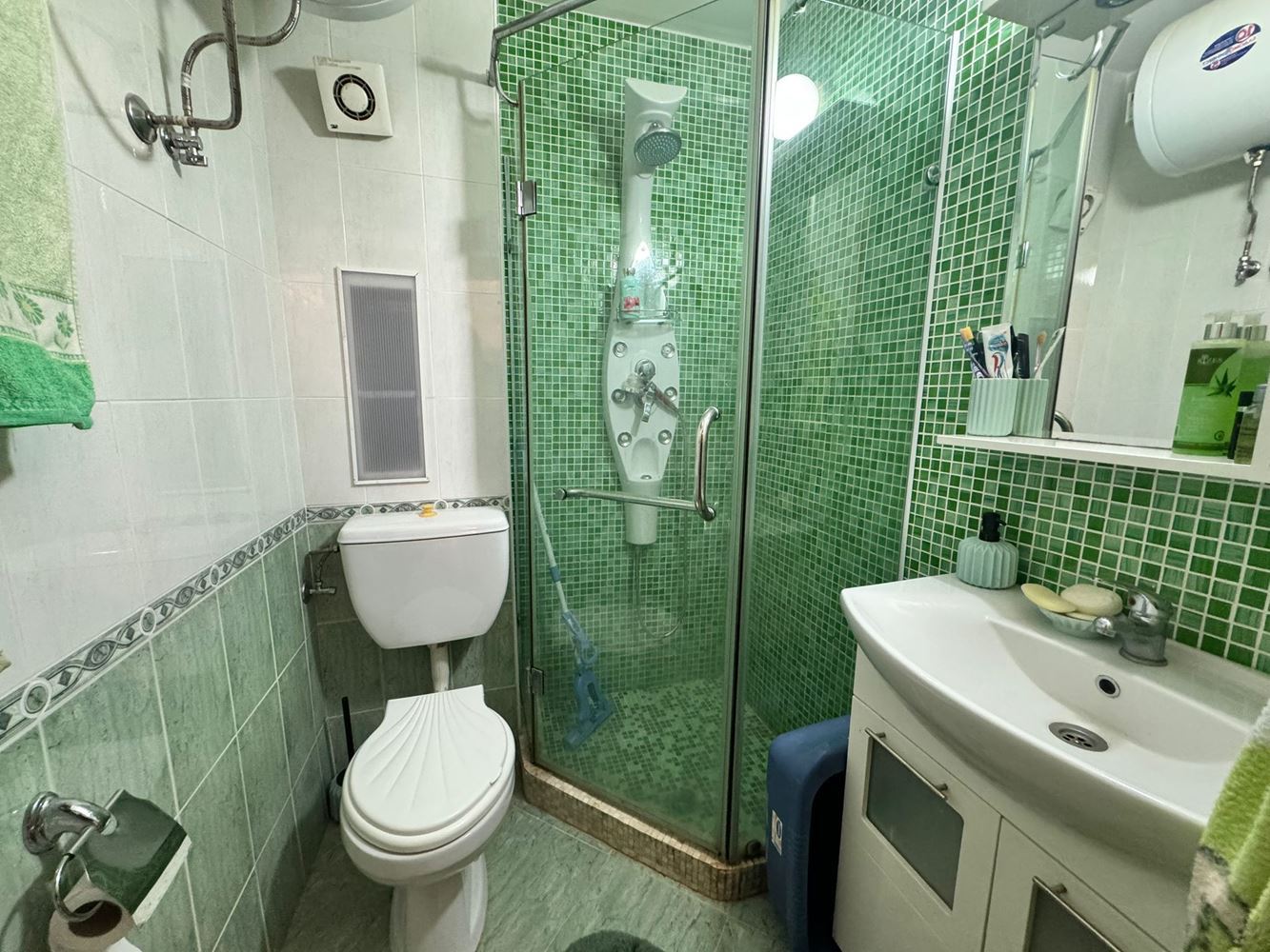 Stylový dvoupokojový apartmán v elitním komplexu v srdci Sveti Vlas