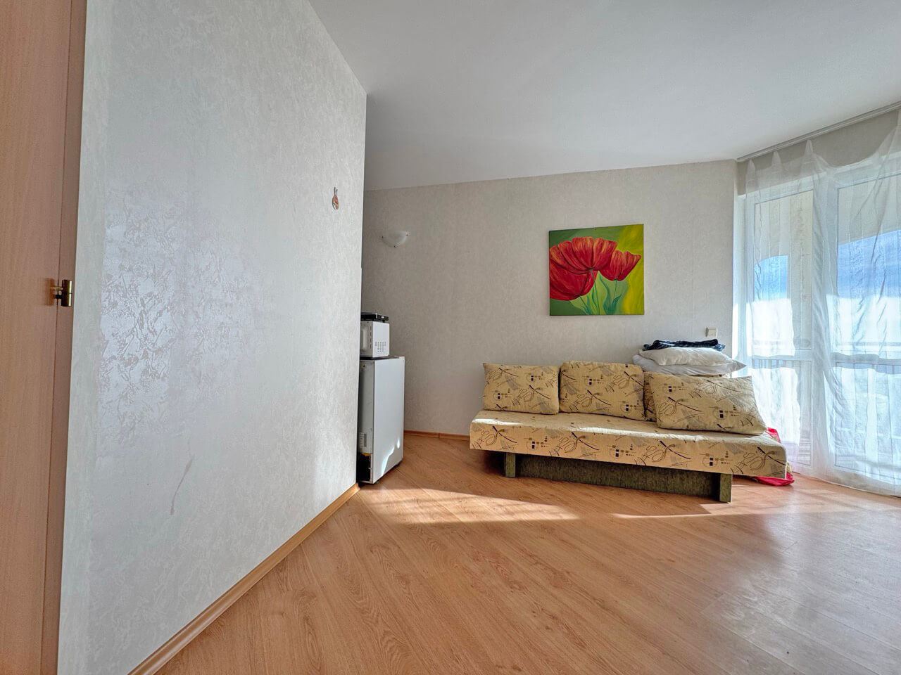 Apartmán s jednou ložnicí s výhledem na moře v Ravdě – komfort a klid v udržovaném komplexu