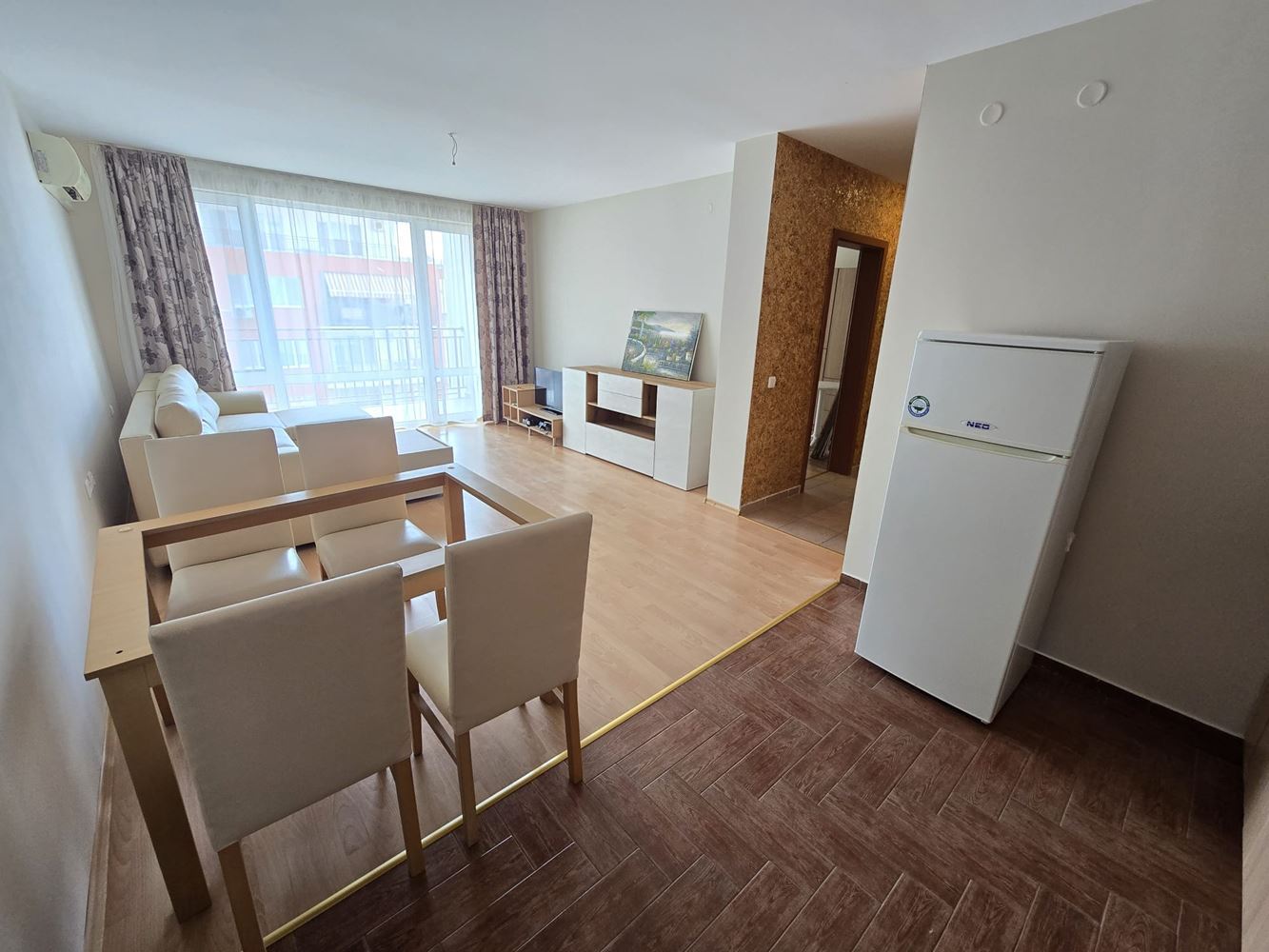 Nádherný apartmán s jednou ložnicí ve Sveti Vlas s výhledem na moře – vynikající investice jen pár kroků od pláže