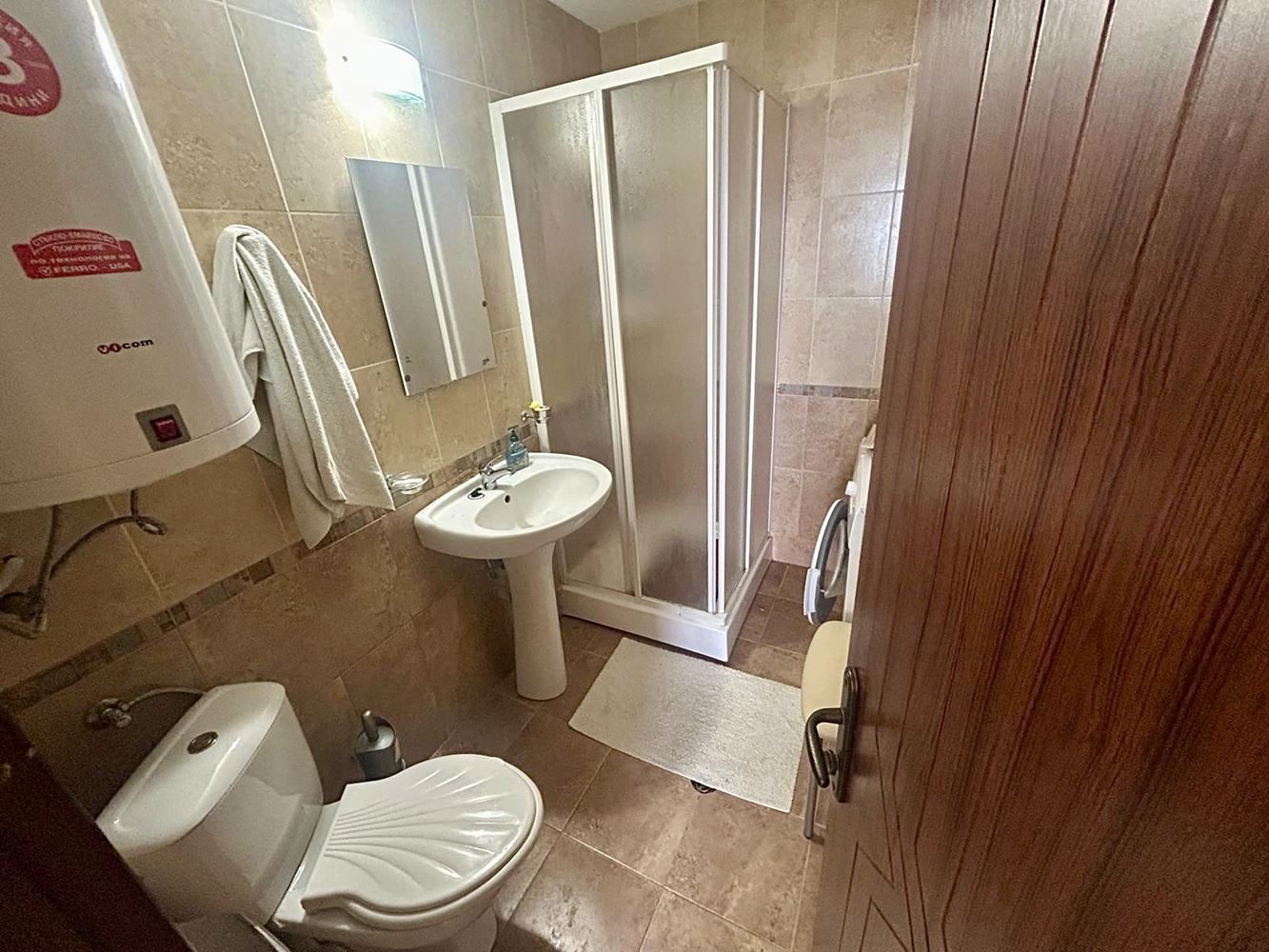 Prostorný apartmán s jednou ložnicí a výhledem do zeleně v Nesebaru – připravený k nastěhování