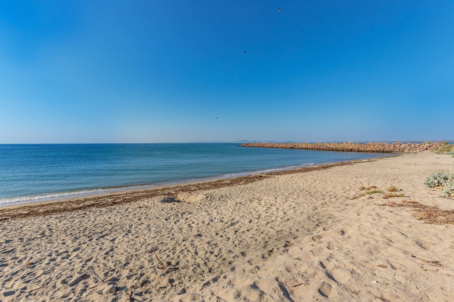 První linie u moře s nádherným panoramatickým výhledem – prostorný byt s jednou ložnicí a dvěma terasami
