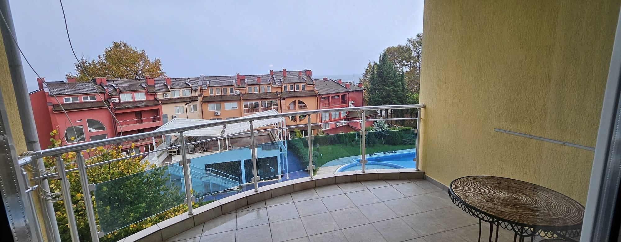 Luxus a prostor přímo u pláže – byt se dvěma ložnicemi v Ravda, 50 metrů od moře