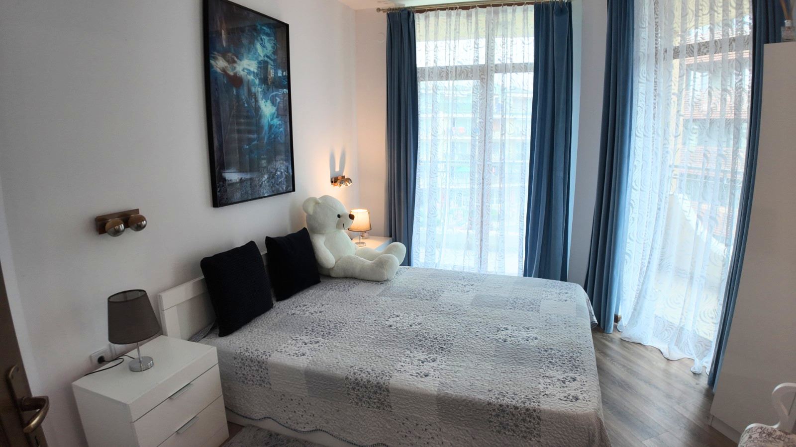 Stylový apartmán s jednou ložnicí v komplexu s bazény a vynikajícím vybavením