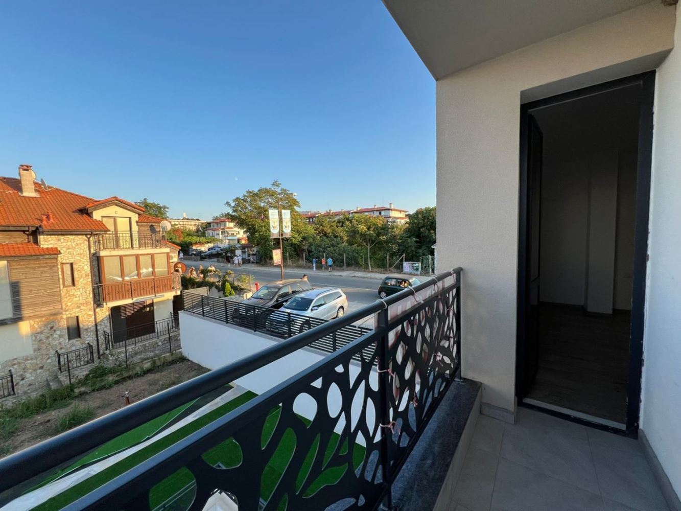 Luxusní apartmán s jednou ložnicí 50 metrů od pláže v Sozopolu – bez poplatku za údržbu