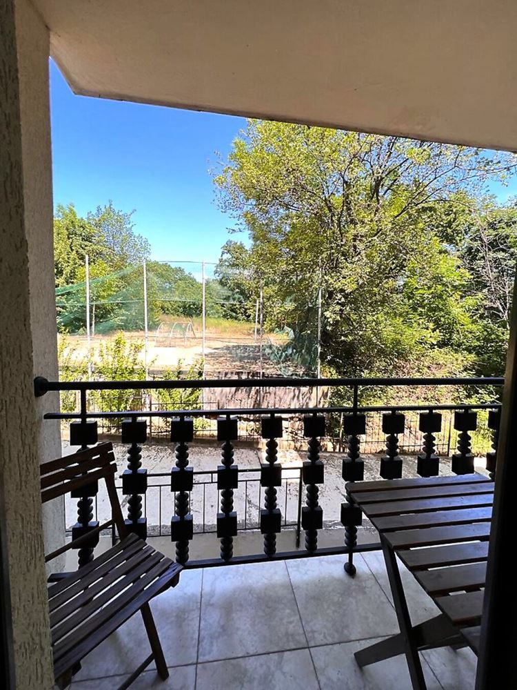 Apartmán s jednou ložnicí v první linii u moře v Obzoru – pohodlí u moře, SPA služby a klid uprostřed zeleně