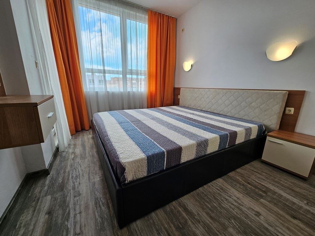 Exkluzivní 2pokojový apartmán s panoramatickým výhledem na bazén ve Slunečném pobřeží