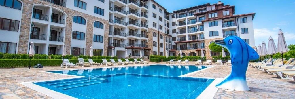 Prostorný apartmán se dvěma ložnicemi v Nesebaru – dvě terasy a možnost třetí ložnice
