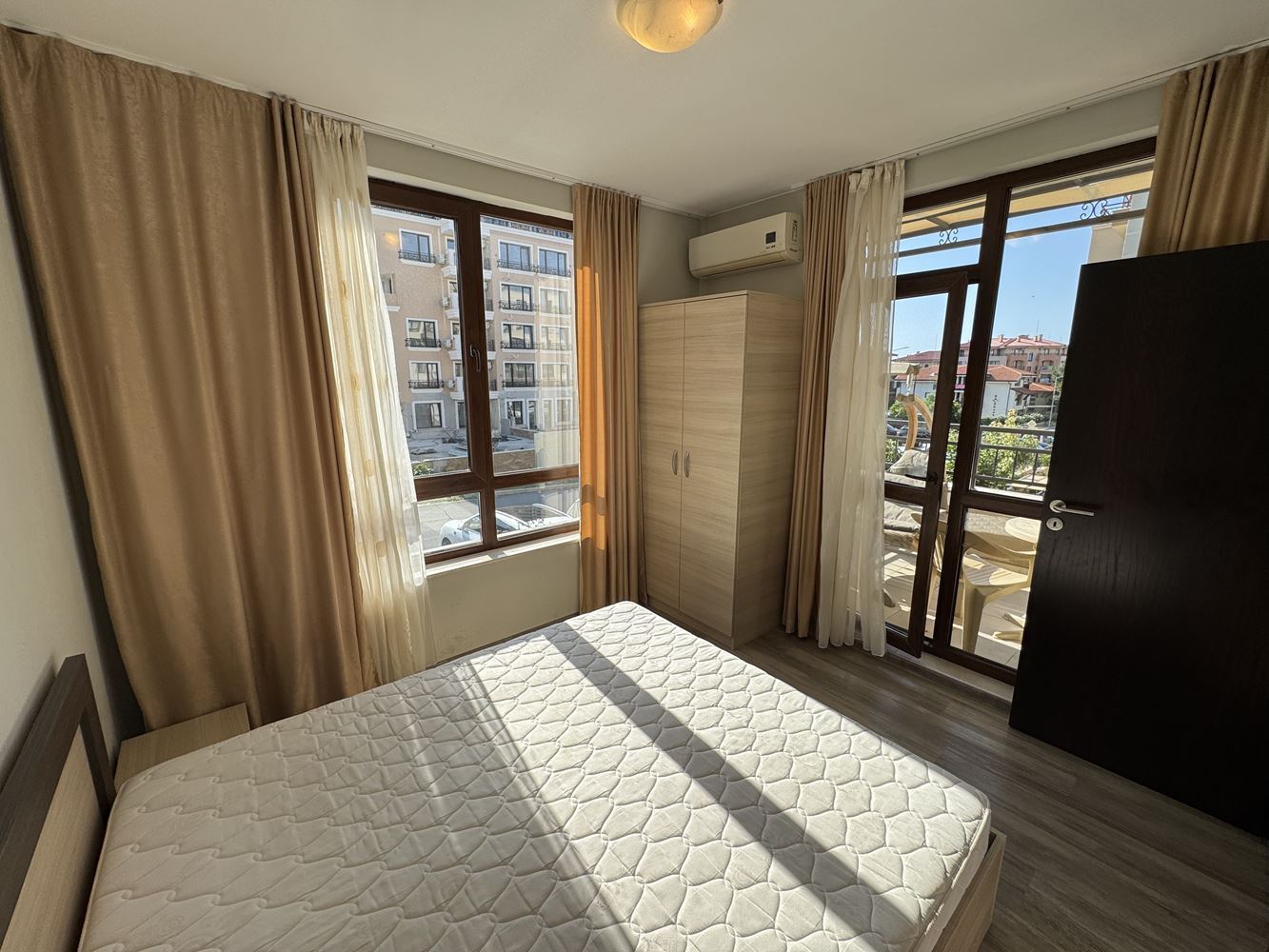Apartmán s jednou ložnicí v moderním komplexu ve Sveti Vlas – útulná nemovitost připravená k nastěhování