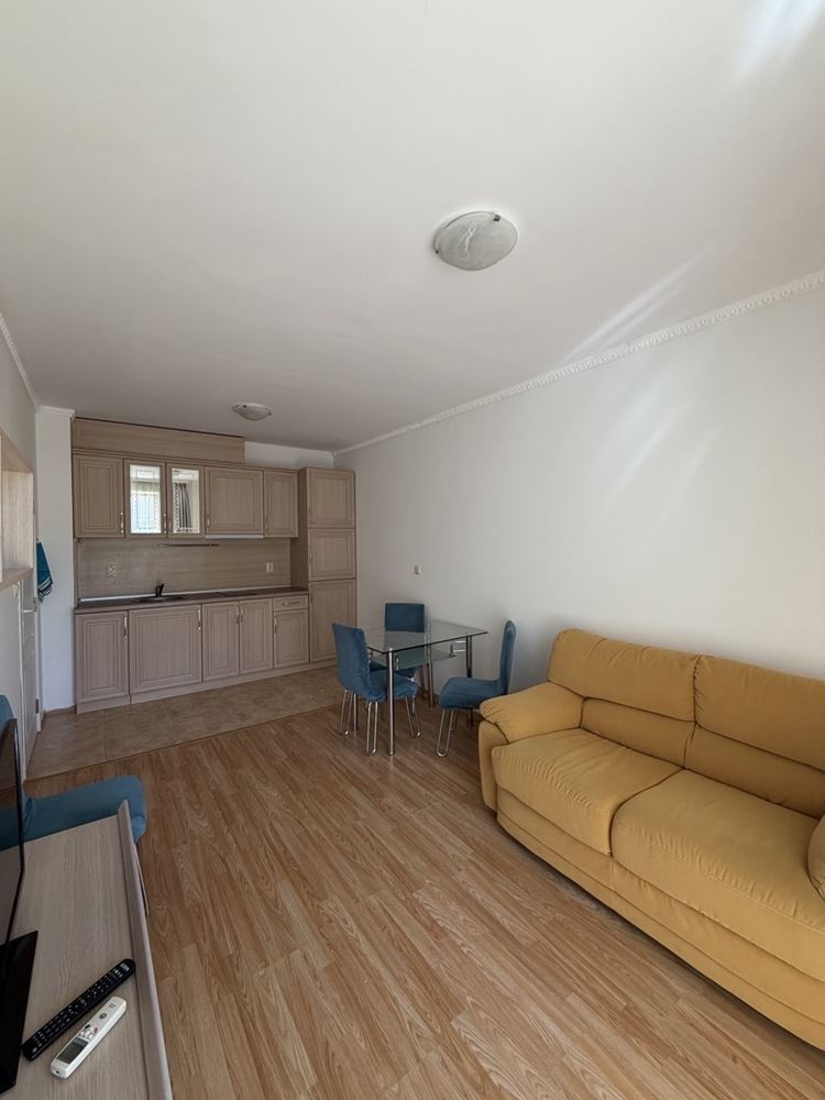 Apartmán s jednou ložnicí v Ravdě – pohodlí, klid a moře jen pár kroků od domova