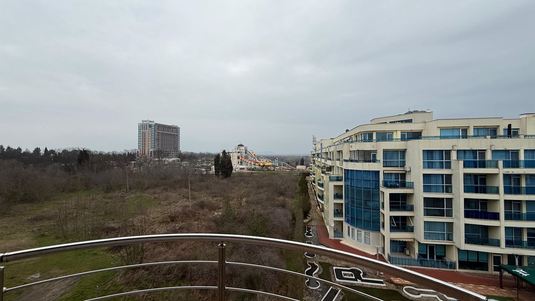 Prostorný a moderní byt s jednou ložnicí se všemi vybaveními v Pomorie