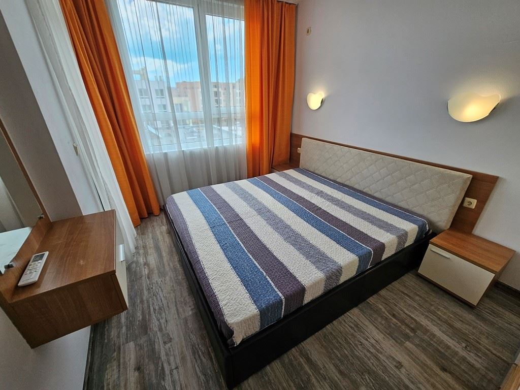Exkluzivní 2pokojový apartmán s panoramatickým výhledem na bazén ve Slunečném pobřeží