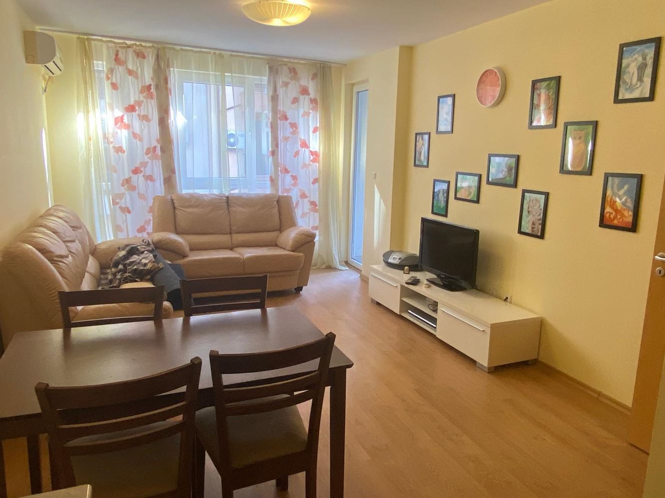 Zařízený apartmán s jednou ložnicí 50 m od moře v Pomorie