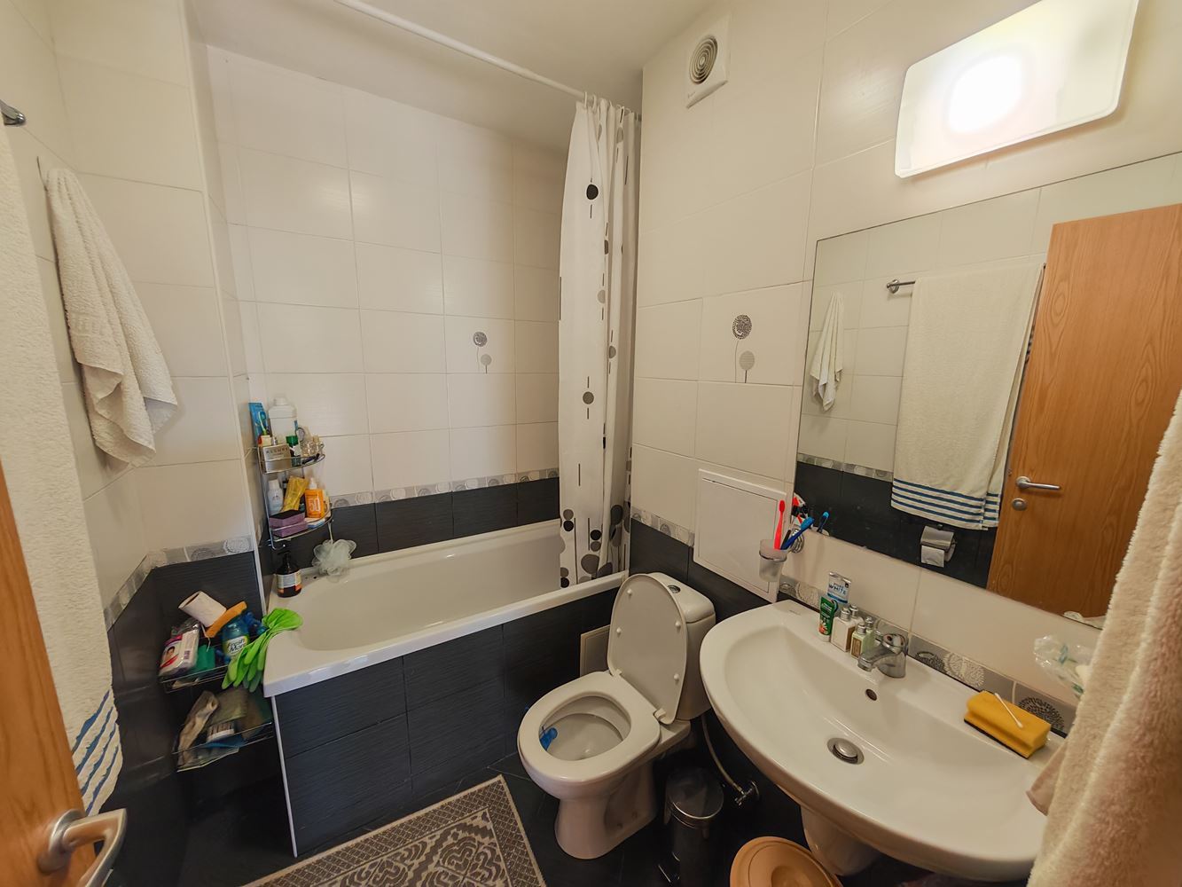 Dvoupokojový byt v první linii ve Sveti Vlasu – prestižní komplex se 7 bazény a SPA