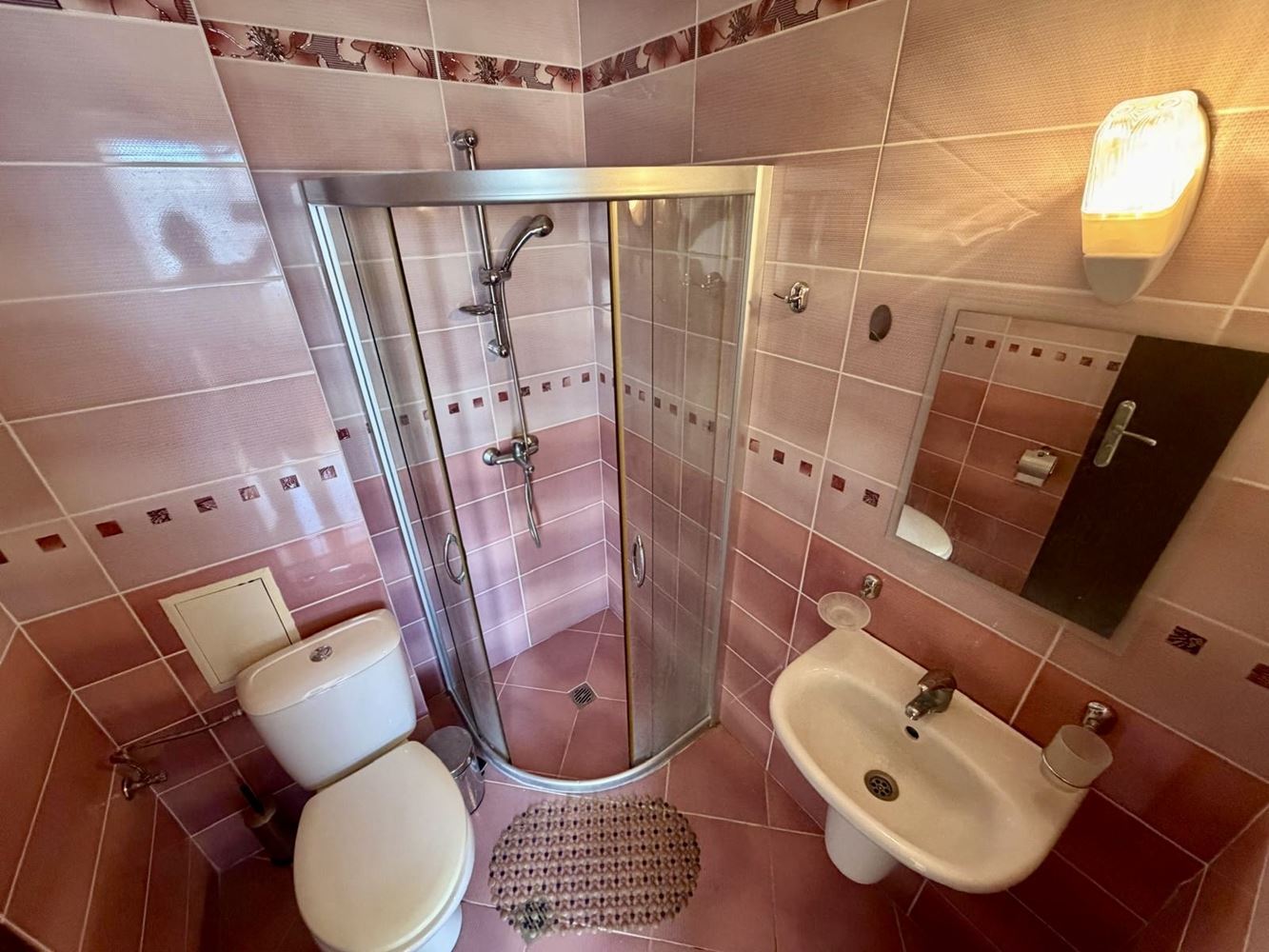 Panoramatické studio s úchvatným výhledem na moře v Nesebaru – připravené k nastěhování