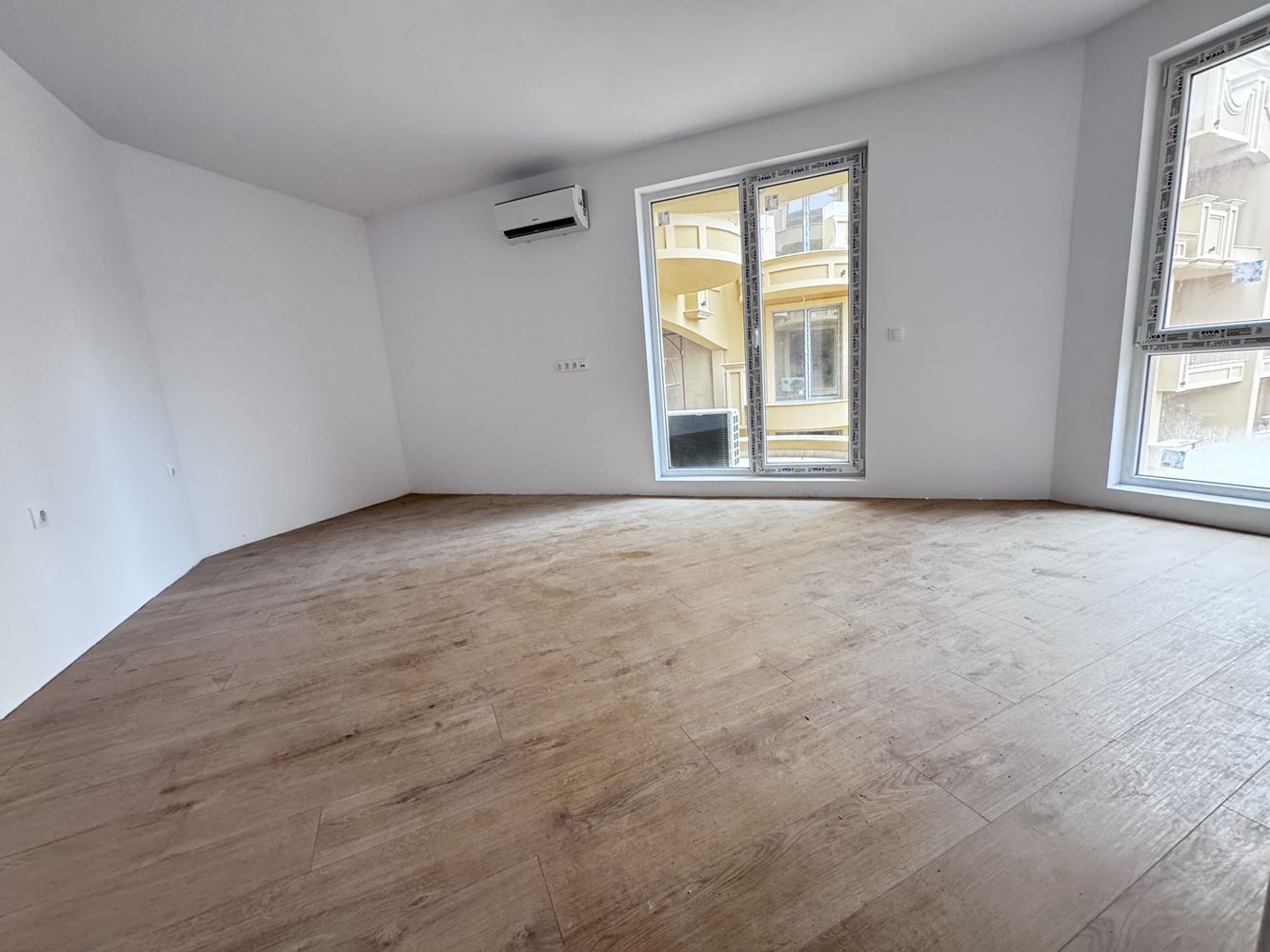 Apartmán s jednou ložnicí v nově postaveném komplexu na Slunečném pobřeží