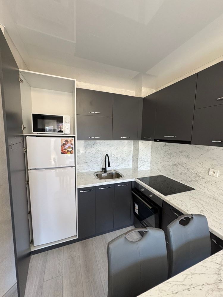 Útulný dvoupokojový apartmán v Sveti Vlas – luxusně zařízený, pouze 50 m od moře