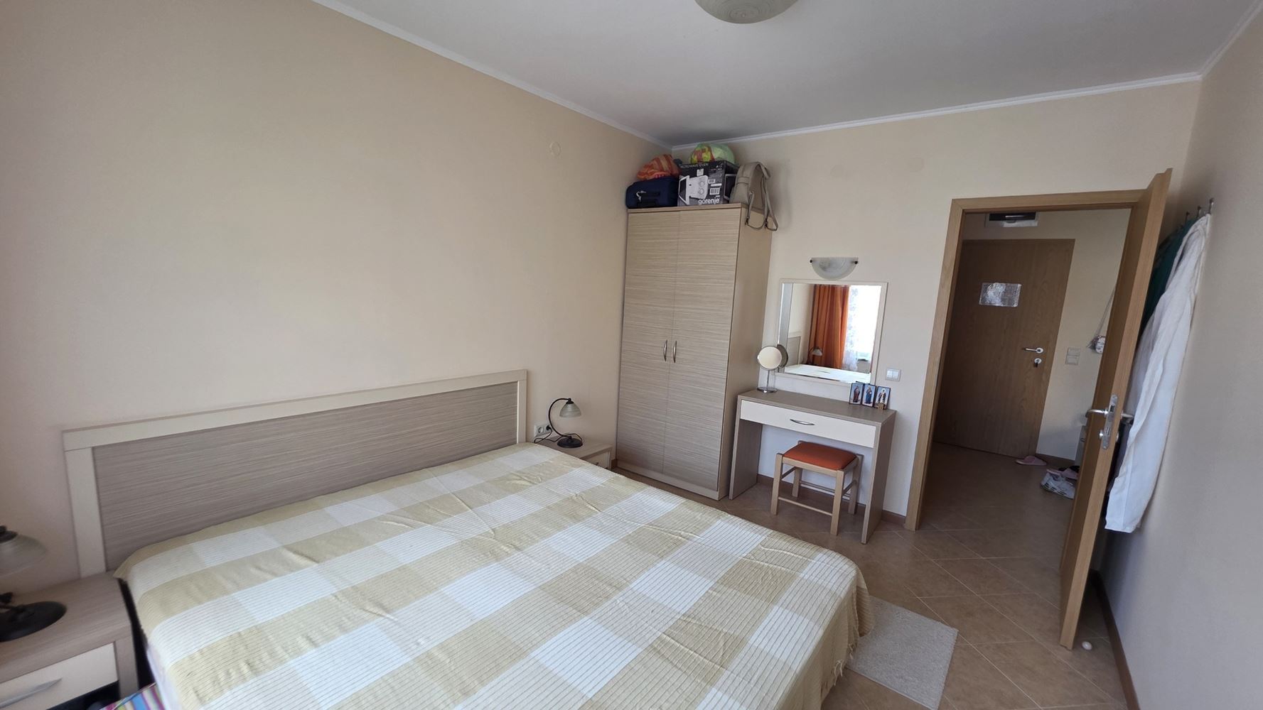 Luxus, komfort a skvělá investice – apartmán s jednou ložnicí a výhledem na bazén v prestižním komplexu na Slunečném pobřeží