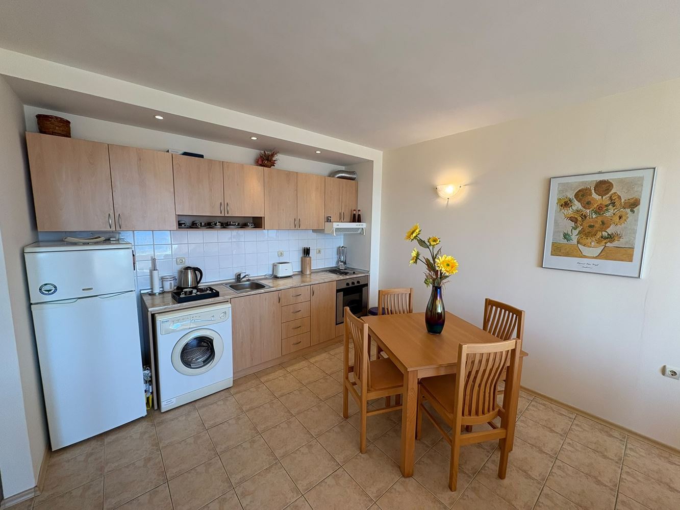 První linie v Sveti Vlas – prostorný apartmán s jednou ložnicí a výhledem na moře