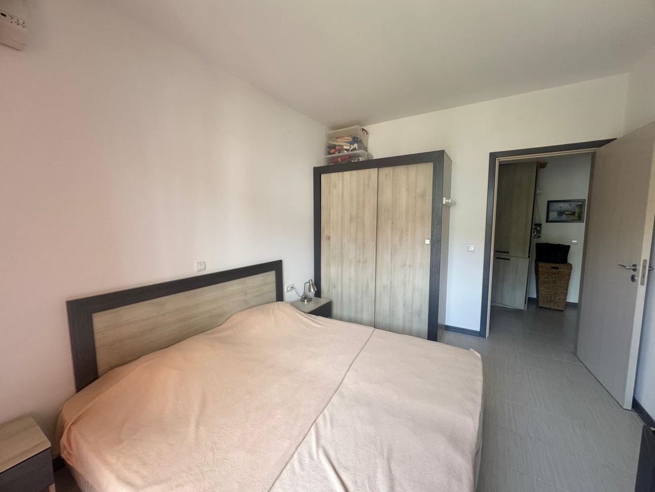 Vysněný domov u moře – apartmán se dvěma ložnicemi, skvělou polohou a širokou nabídkou vybavení