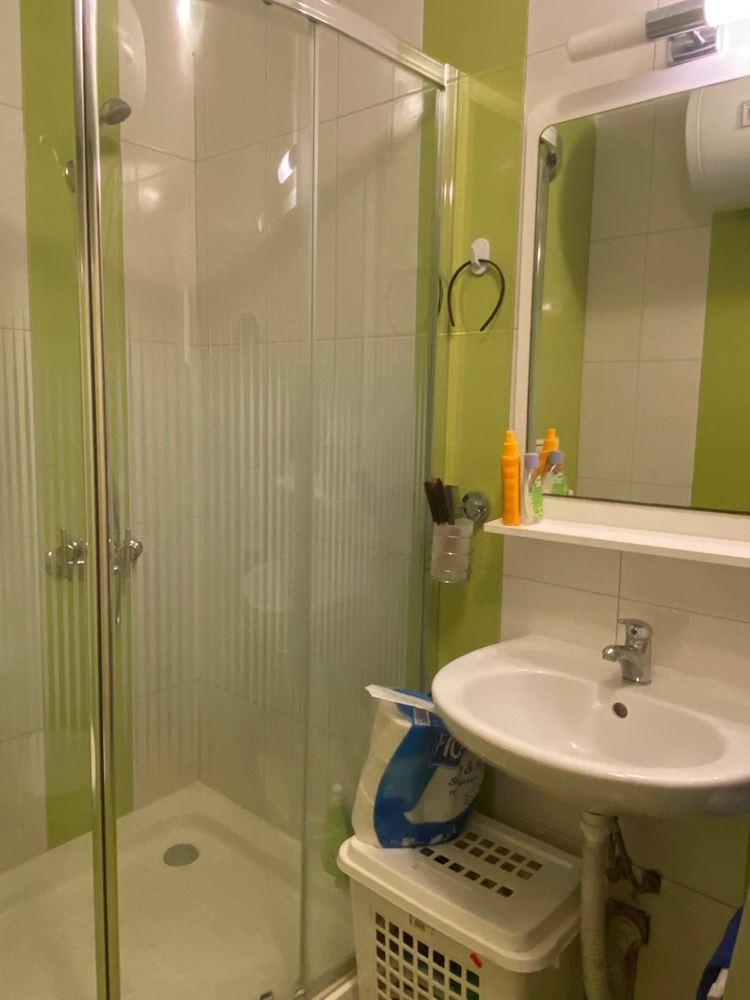 Zařízený apartmán s jednou ložnicí 50 m od moře v Pomorie