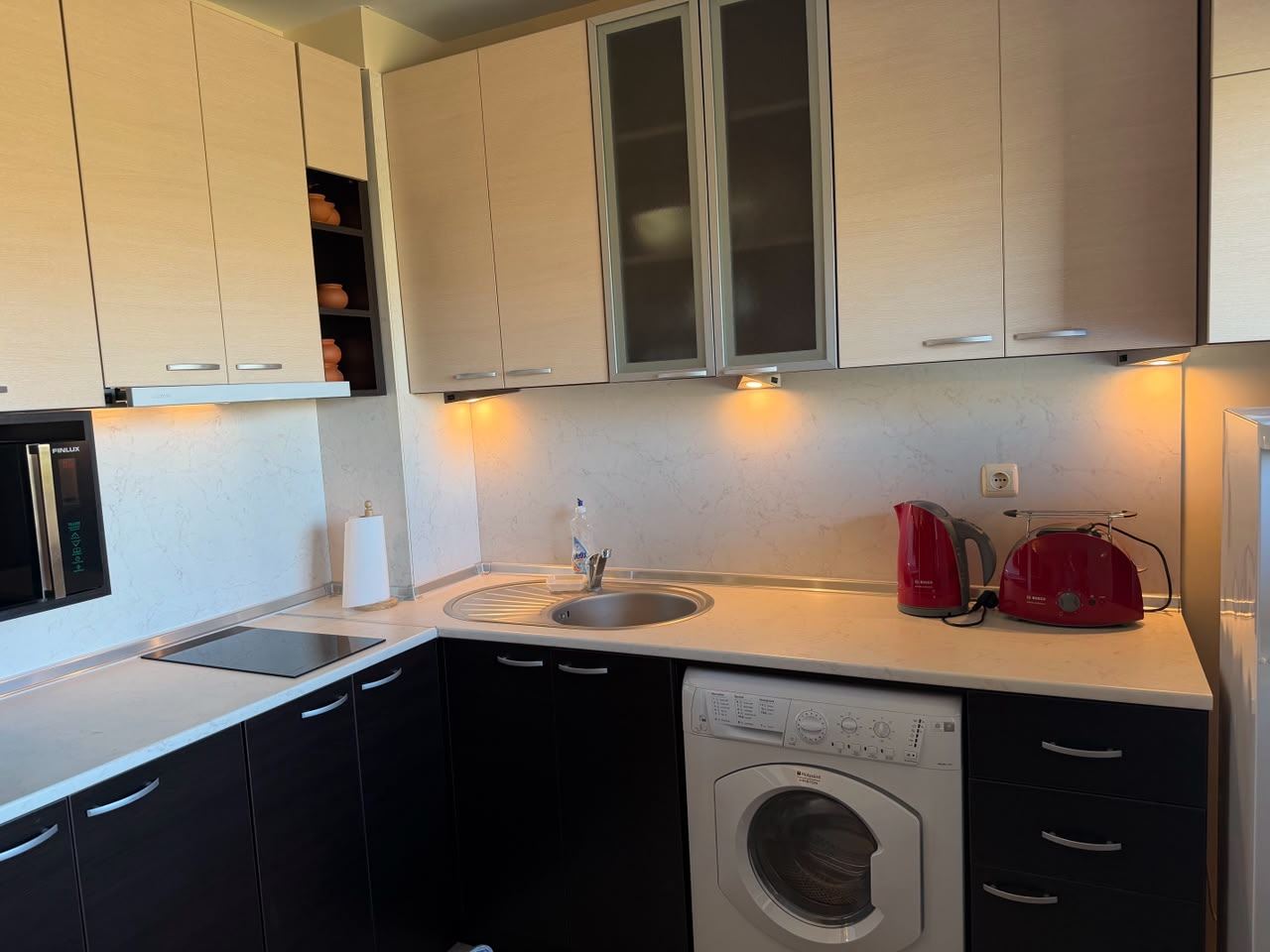 Útulný apartmán s jednou ložnicí v Ravdě v komplexu – připravený k bydlení