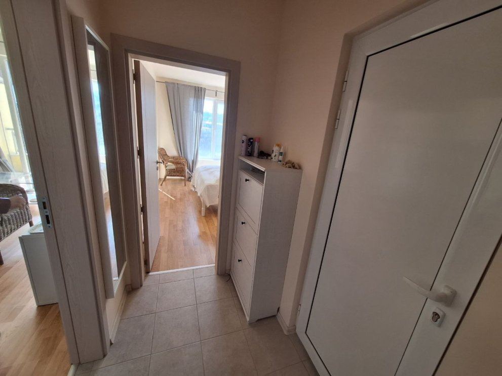Zařízený apartmán s jednou ložnicí na první linii u moře s výhledem na moře v Byale