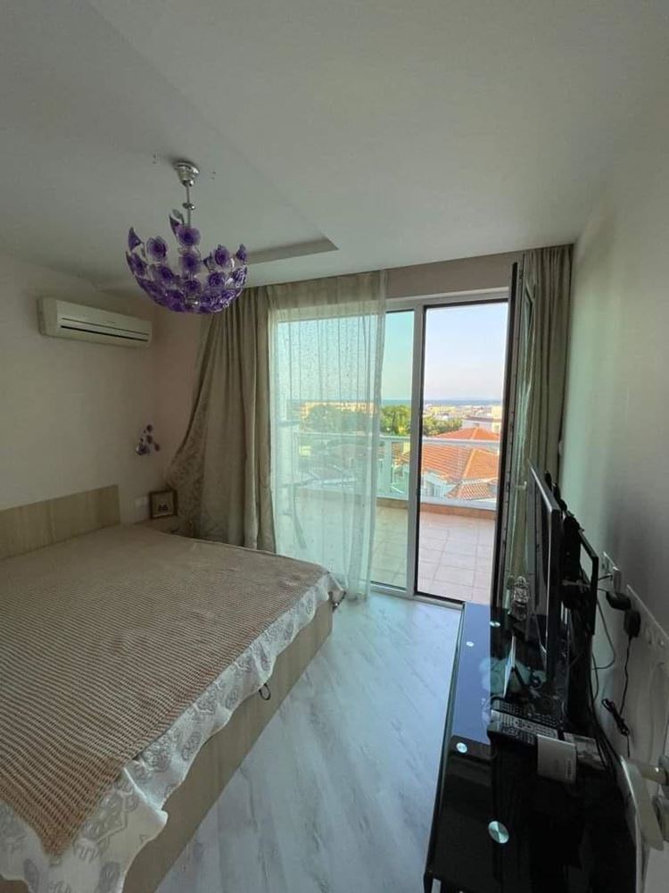 Panoramatický byt se dvěma ložnicemi s výhledem na moře v Ravdě – světlo, prostor a nízký poplatek za údržbu