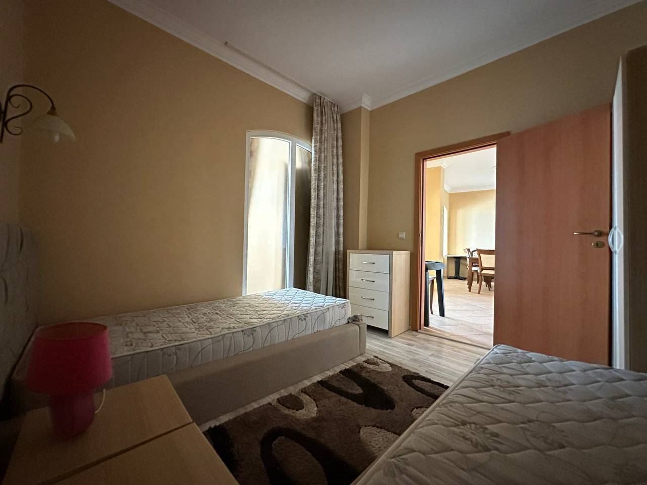 Prostorný apartmán s výhledem na moře v první linii v Pomorie – rekreační nemovitost s atmosférou luxusního resortu