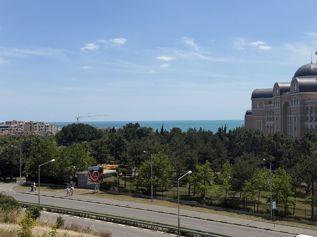 Útulný apartmán s jednou ložnicí a výhledem na moře ve Svatém Vlasu – klid, komfort a skvělá investice