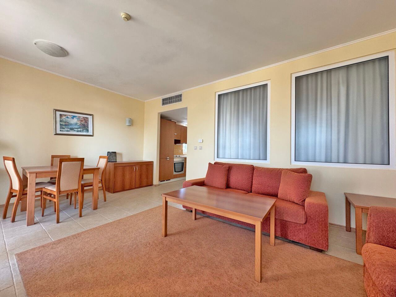 Exkluzivní apartmán s jednou ložnicí v první linii u moře v Pomorie – luxus, prestiž a investice s okamžitou návratností