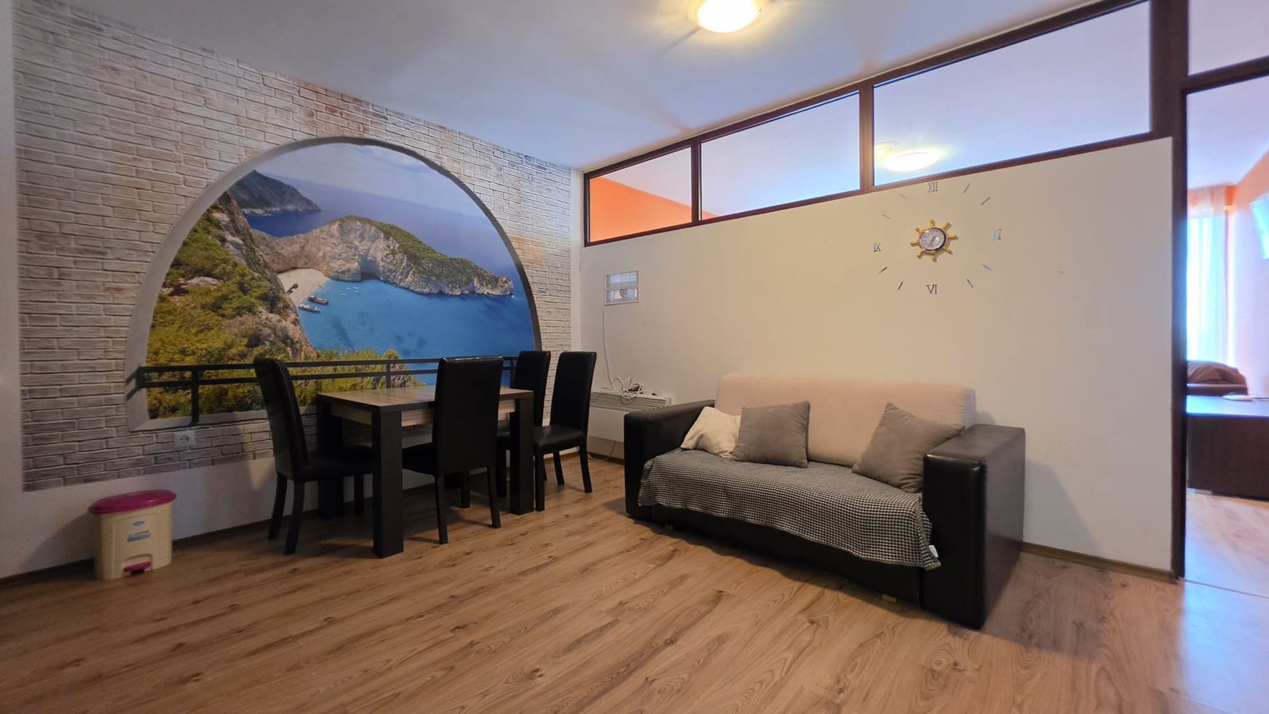 Apartmán s jednou ložnicí a výhledem na moře ve Sveti Vlas – 200 metrů od pláže