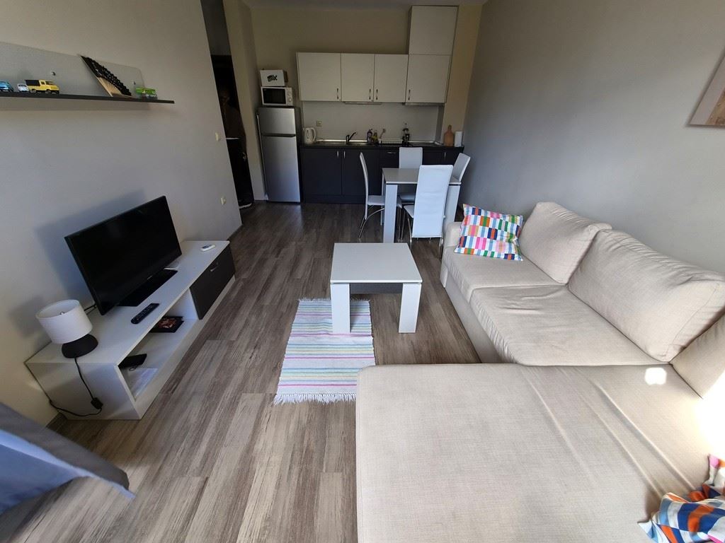 Apartmán ve Sveti Vlas 300 m od pláže – skvělá lokalita, luxusní komplex se středomořskou atmosférou