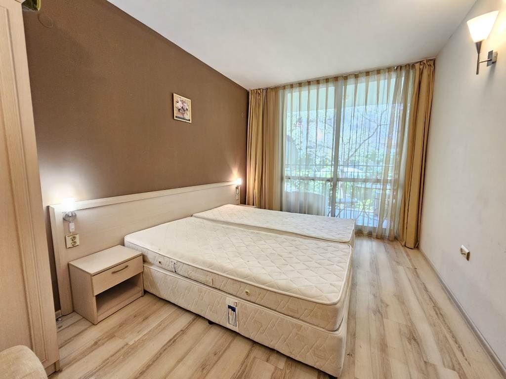Kompletně zařízený byt s jednou ložnicí na Slunečném pobřeží – skvělá volba pro komfortní bydlení