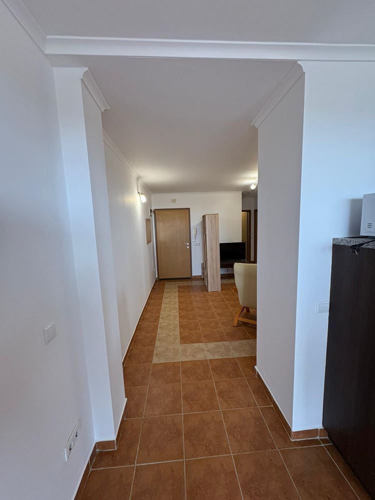 Pomorie – prostorný apartmán se 2 ložnicemi v první linii s výhledem na moře a nízkými náklady na údržbu