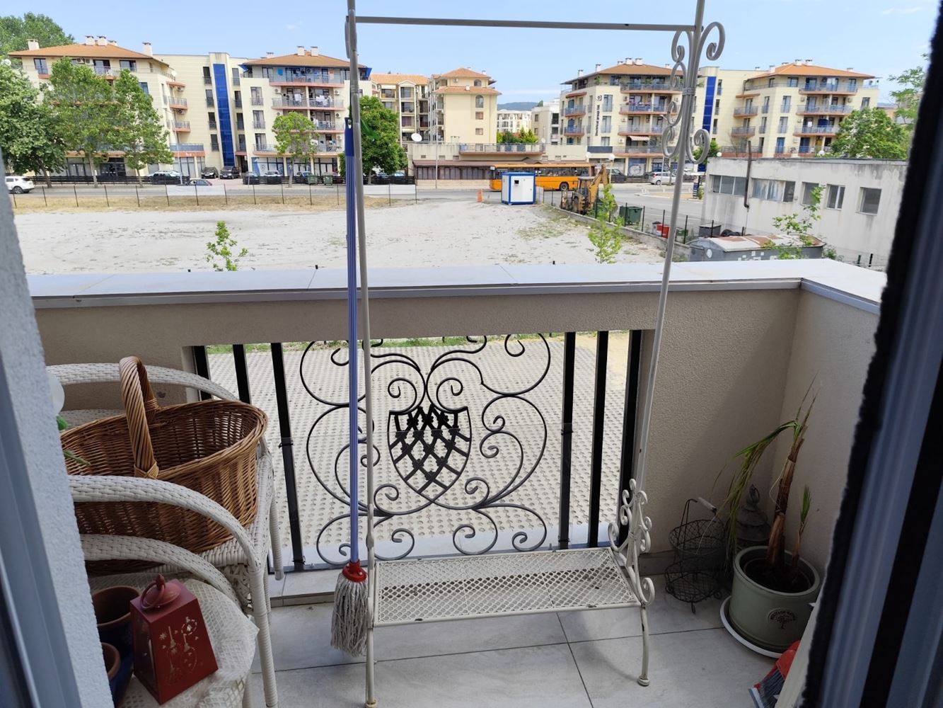 Luxusní třípokojový byt v udržovaném komplexu v Sunny Beach