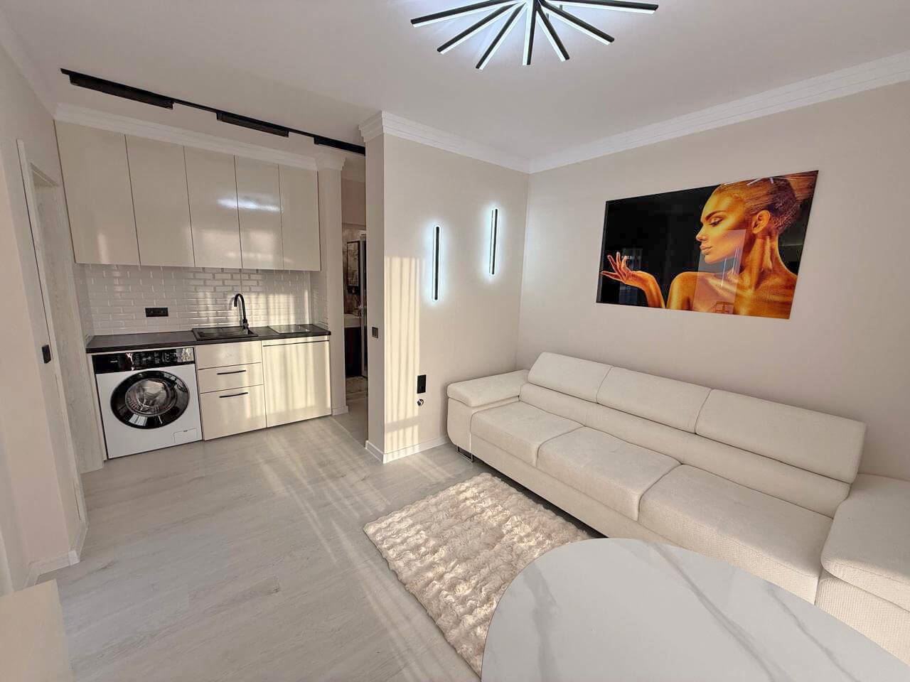 Luxusně zařízený byt s jednou ložnicí ve Slunečném pobřeží – klid, zeleň a výborná lokalita