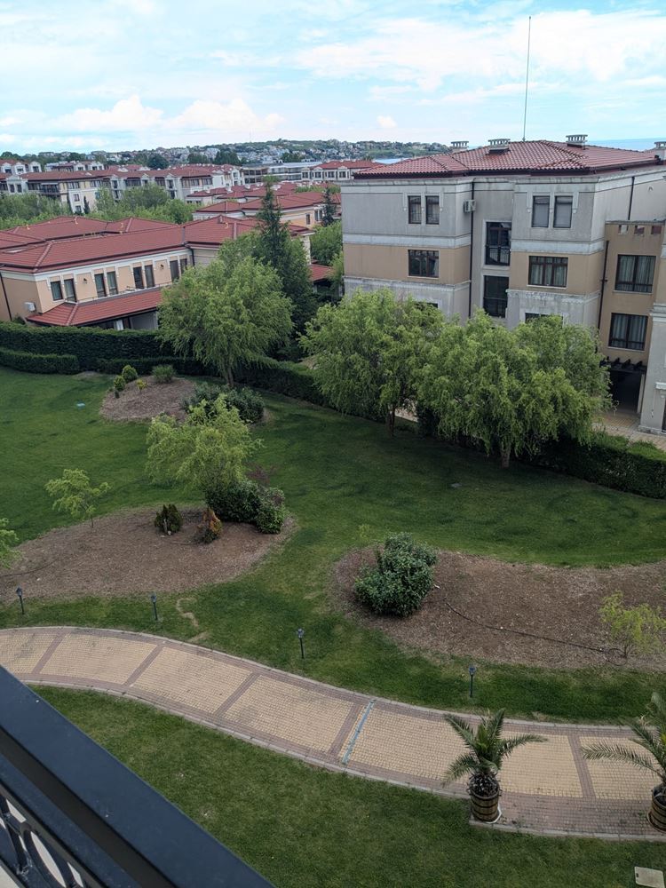 Apartmán s jednou ložnicí a částečným výhledem na moře v luxusním komplexu s vlastní infrastrukturou v Sozopolu