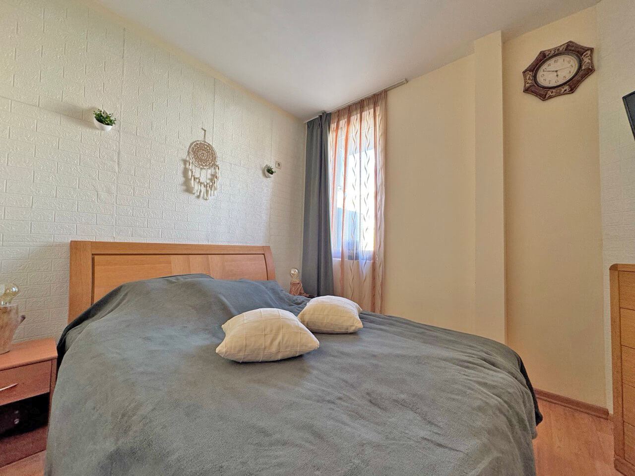 2+kk apartmán v komplexu s mořskou atmosférou v první linii ve Svatém Vlasu