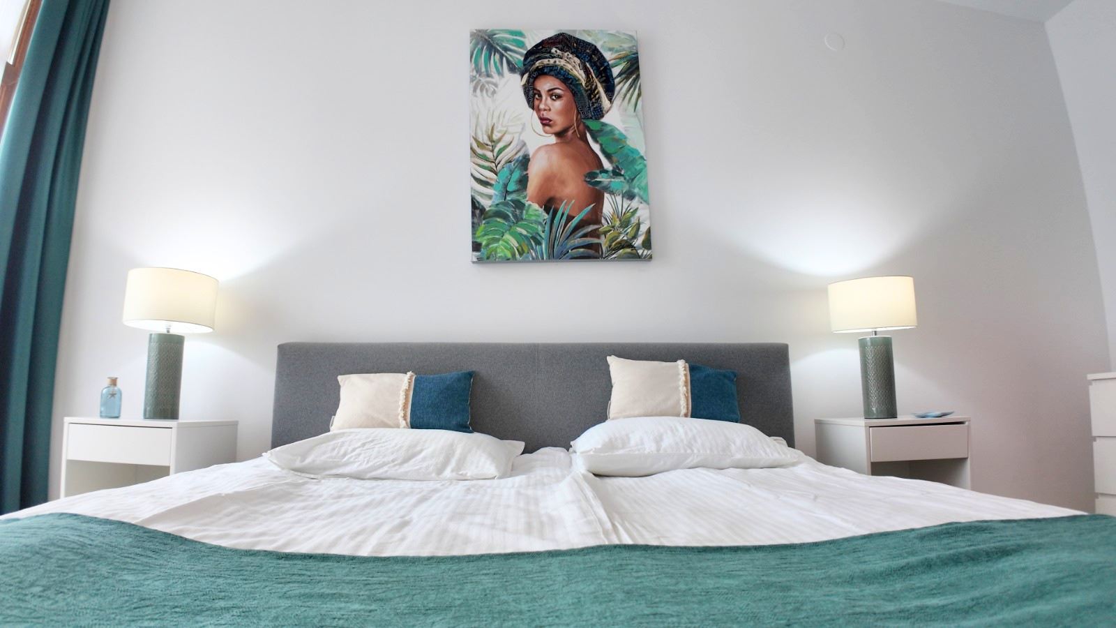 Krásný apartmán se dvěma ložnicemi na Slunečném pobřeží – kompletně zařízený v udržovaném komplexu