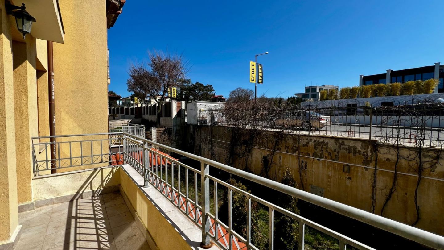 Mezonet v první linii u moře v Sozopolu s panoramatickými výhledy a butikovou lokalitou