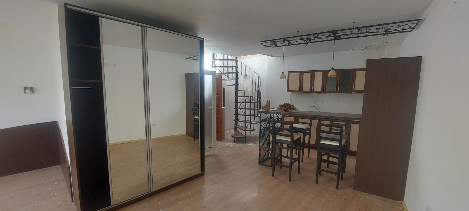 Mezonet s jedinečným panoramatickým výhledem na moře ve Sveti Vlas – bez poplatku za údržbu