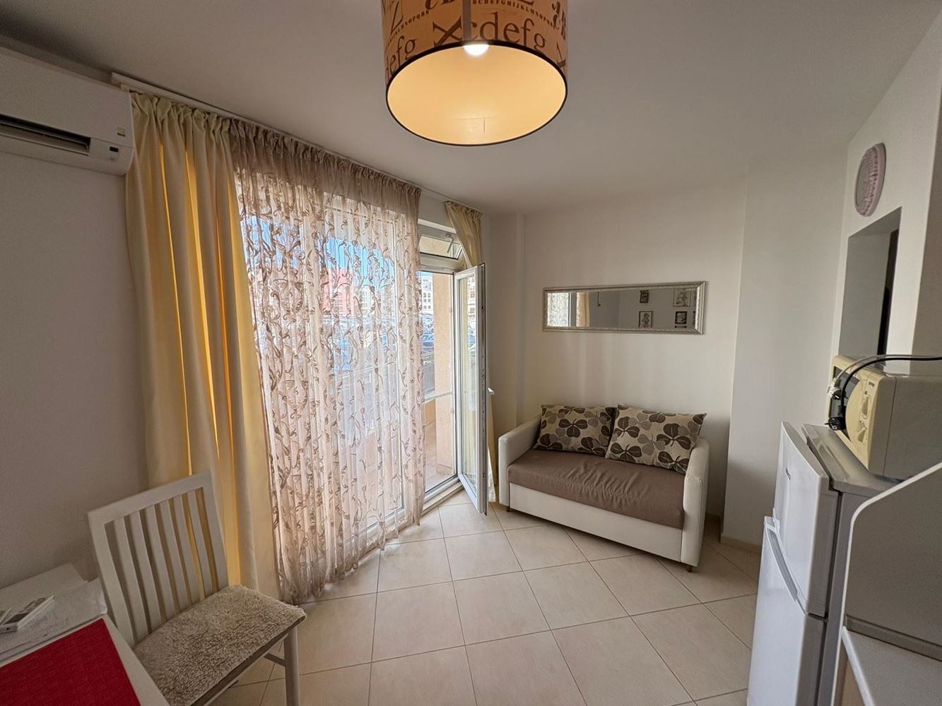 Zařízený apartmán s jednou ložnicí ve Starém Městě Pomorie