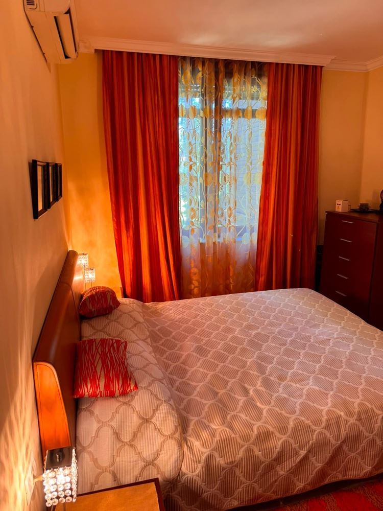 Apartmán se dvěma ložnicemi a výhledem na moře mezi borovicemi – luxus a klid přímo u moře v Sozopolu