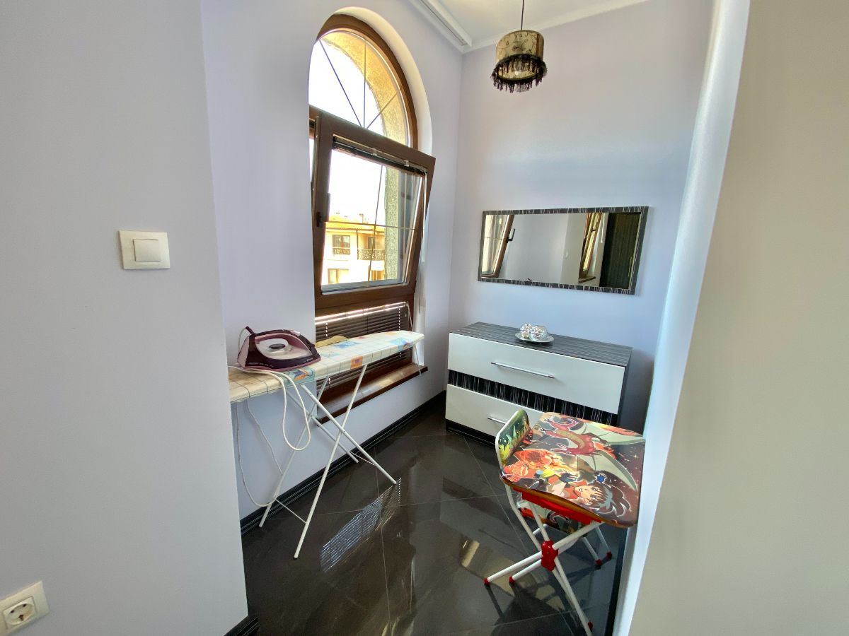 Unikátní mezonetový apartmán v prémiovém komplexu ve městě Nesebar