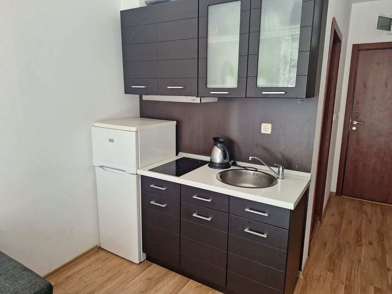 Útulný apartmán s jednou ložnicí v přízemí, 300 metrů od moře ve Sveti Vlas