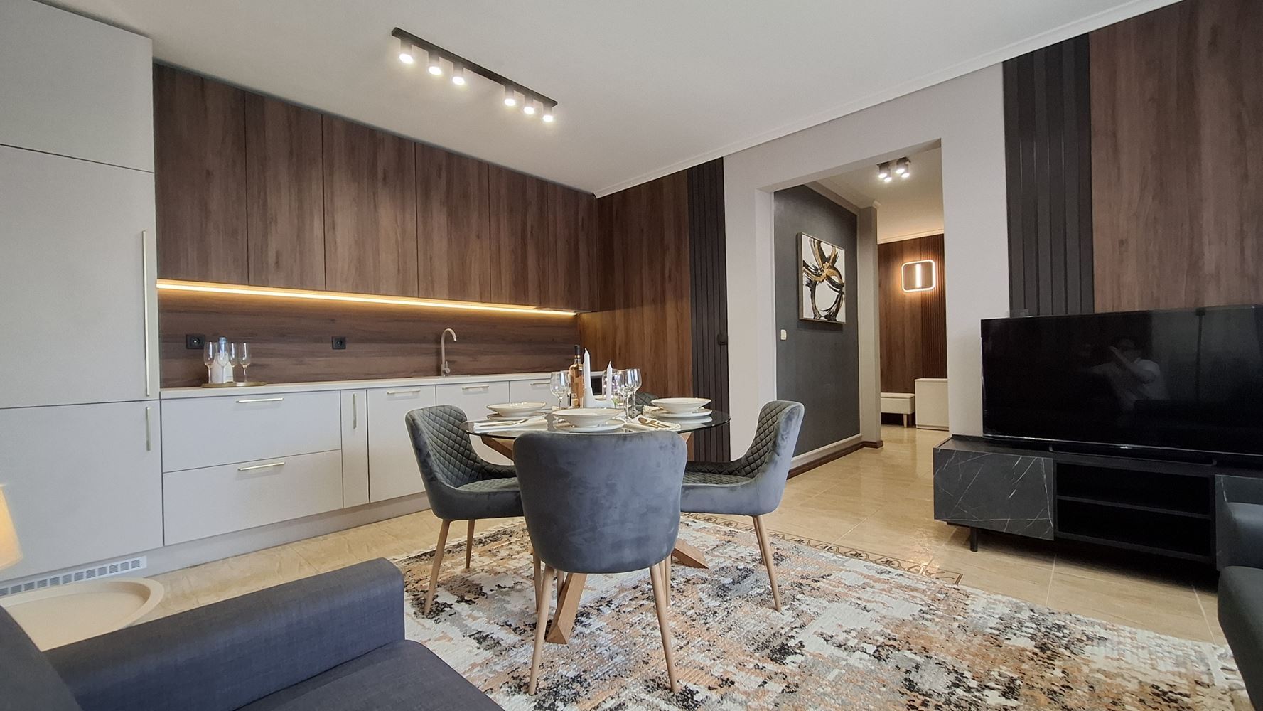 Luxusní apartmán se dvěma ložnicemi v první linii u moře ve Svatém Vlasu – jedinečná mořská atmosféra a prestižní komfort