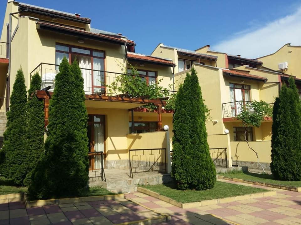 Dvoupokojový apartmán ve Svetém Vlasu – 300 m od moře, výborná infrastruktura a splátky do konce roku