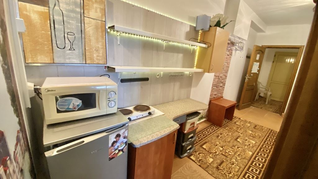 Útulné studio ve Sveti Vlas – bez poplatku za údržbu; pěšky k Marina Dinevi
