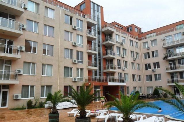 2pokojový apartmán v srdci Slunečného pobřeží – prostorný, pohodlný a ve vynikající lokalitě
