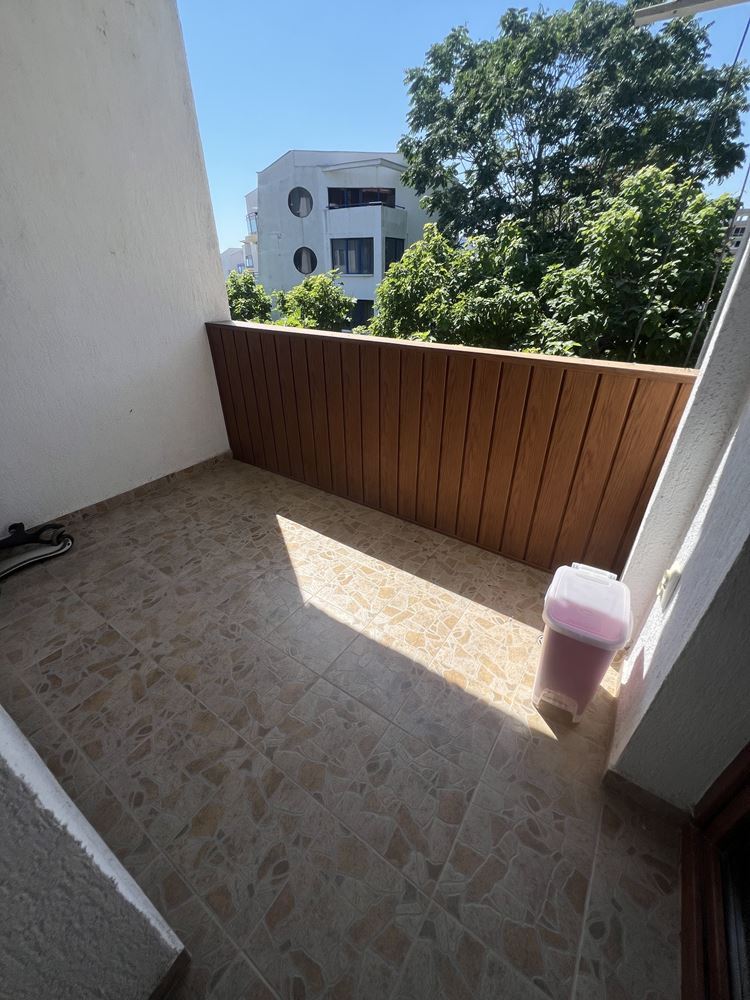 Prostorný apartmán s jednou ložnicí a výhledem na moře jen jednu minutu od pláže ve Sveti Vlas
